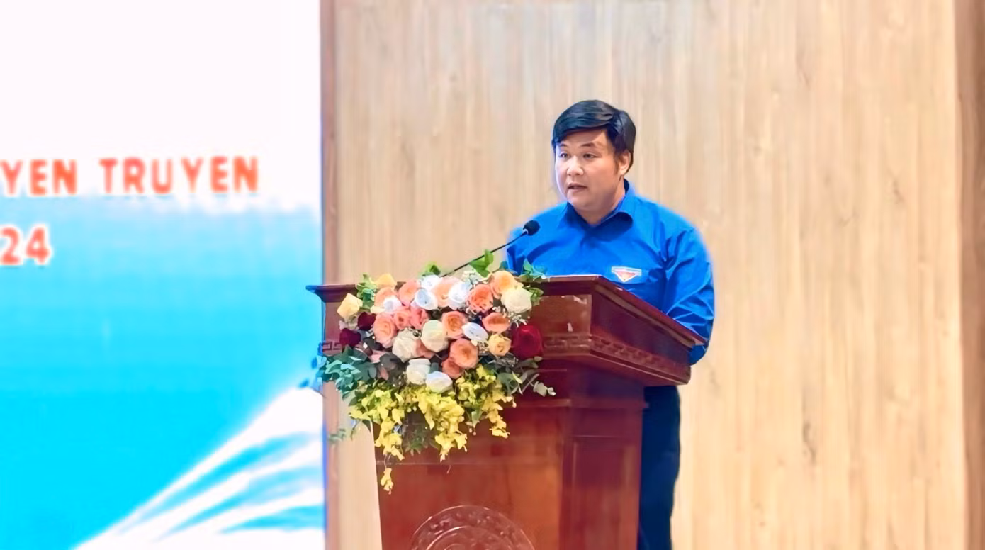Anh Nguyễn Thái An – Trưởng ban Tuyên giáo Trung ương Đoàn phát biểu khai mạc Hội nghị tập huấn kiến thức pháp luật, kỹ năng tuyên truyền về phòng chống, ma túy cho cán bộ Đoàn cơ sở, tại huyện Thủy Nguyên (TP Hải Phòng). Anh Nguyễn Thái An – Trưởng ban Tuyên giáo Trung ương Đoàn phát biểu khai mạc Hội nghị tập huấn kiến thức pháp luật, kỹ năng tuyên truyền về phòng chống, ma túy cho cán bộ Đoàn cơ sở, tại huyện Thủy Nguyên (TP Hải Phòng).