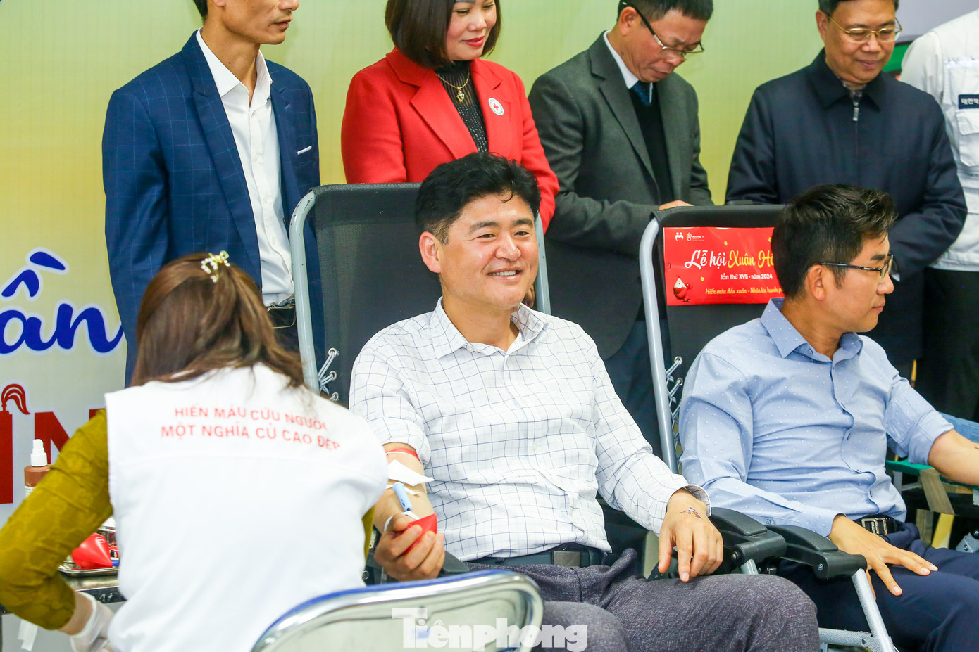 Các lãnh đạo Công ty SEVT chia sẻ, họ như được truyền cảm hứng từ phong trào hiến máu tình nguyện của các công, nhân viên công ty...