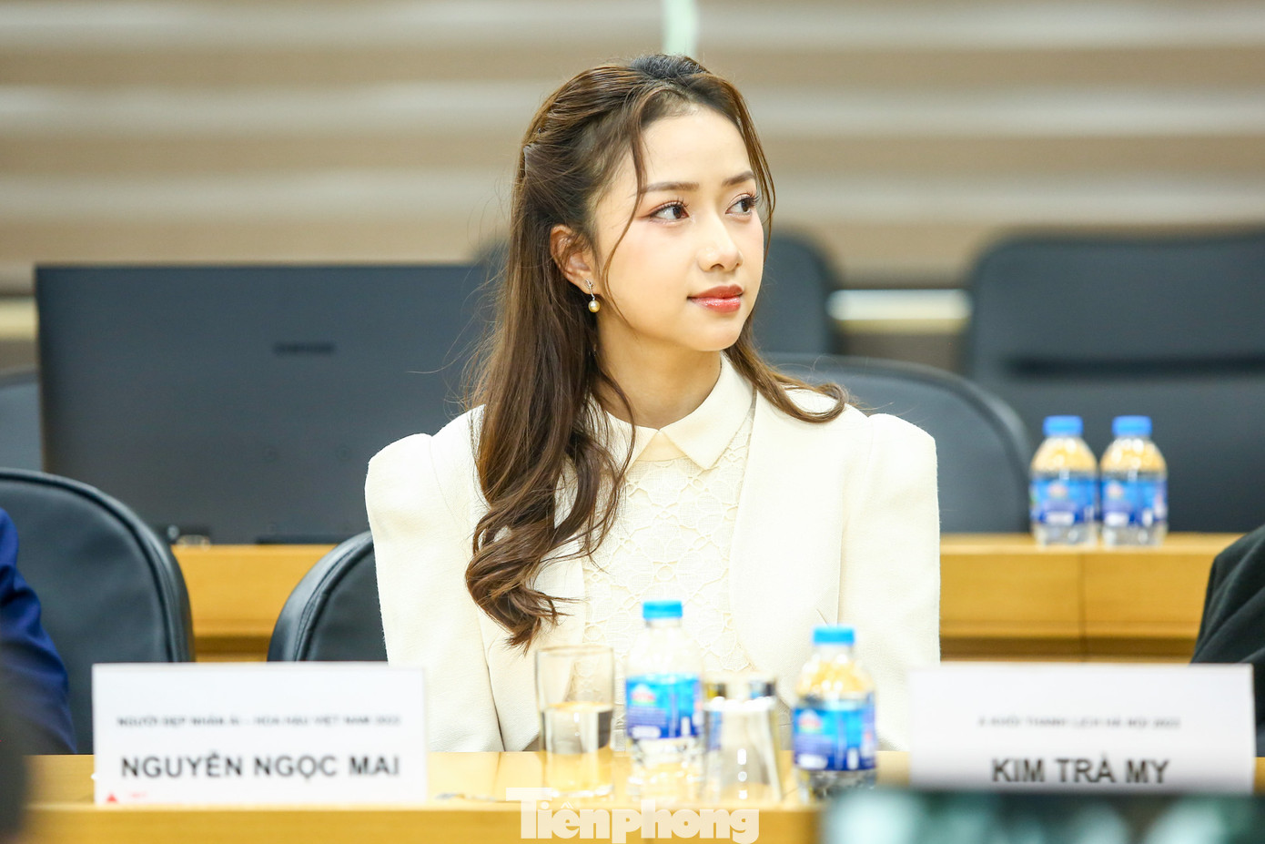 Người đẹp Nguyễn Ngọc Mai - Người đẹp Nhân ái, Top 5 Hoa hậu Việt Nam 2022 và người đẹp Kim Trà My - Á khôi Thanh lịch Hà Nội 2023 có mặt tại chương trình.