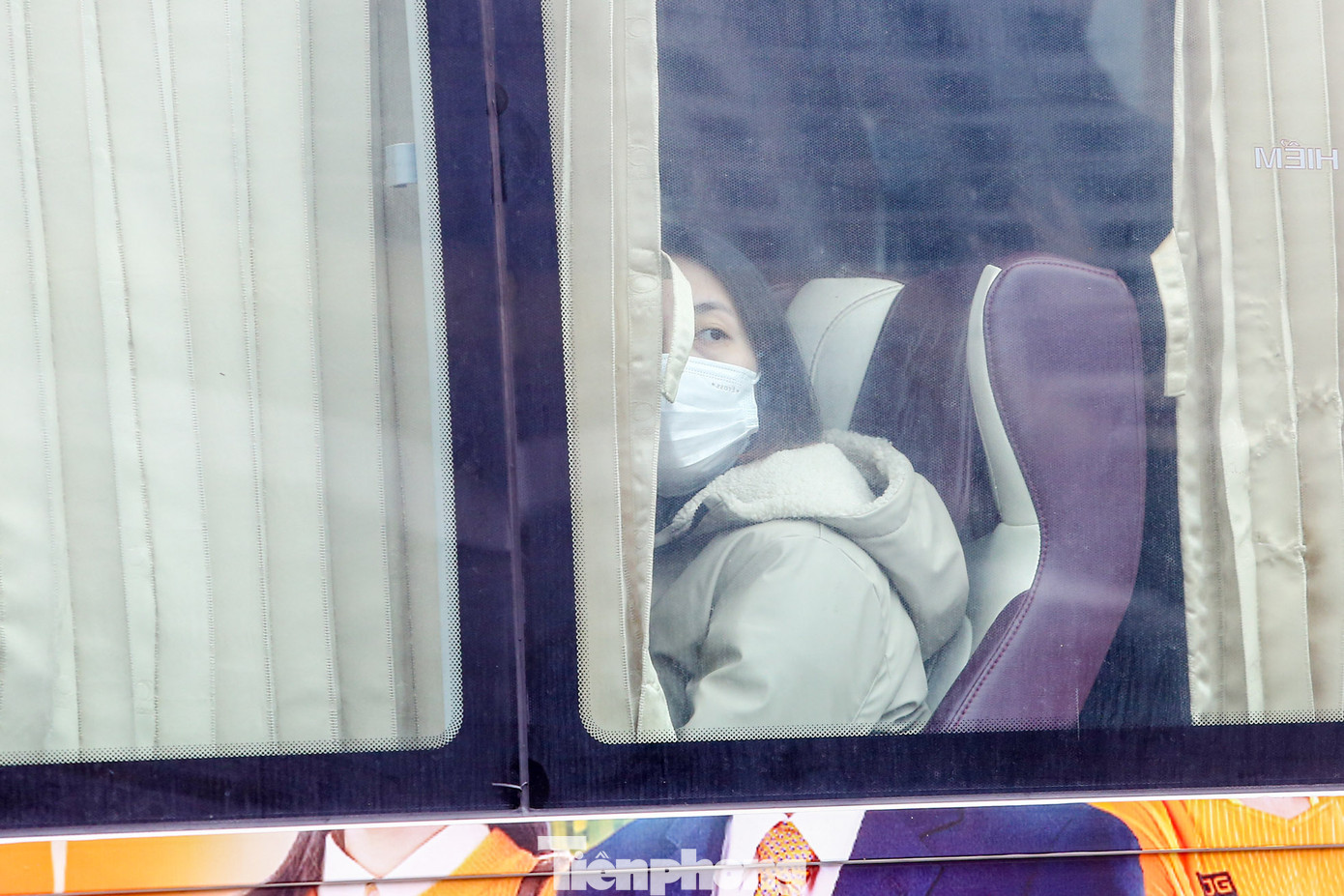 Những vị khách mong ngóng được về quê sau cả một năm làm việc vất vả.