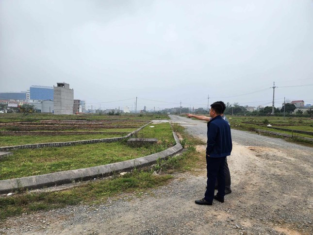 Người dân bắt đầu đi "săn" bất động sản trong bối cảnh lãi suất cho vay thấp nhất lịch sử (ảnh: N.M).