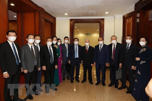 Tổng Bí thư Nguyễn Phú Trọng cùng các đồng chí lãnh đạo Đảng, Nhà nước và các đại biểu dự hội nghị. (Ảnh: Trí Dũng/TTXVN) Tổng Bí thư Nguyễn Phú Trọng cùng các đồng chí lãnh đạo Đảng, Nhà nước và các đại biểu dự hội nghị. (Ảnh: Trí Dũng/TTXVN)