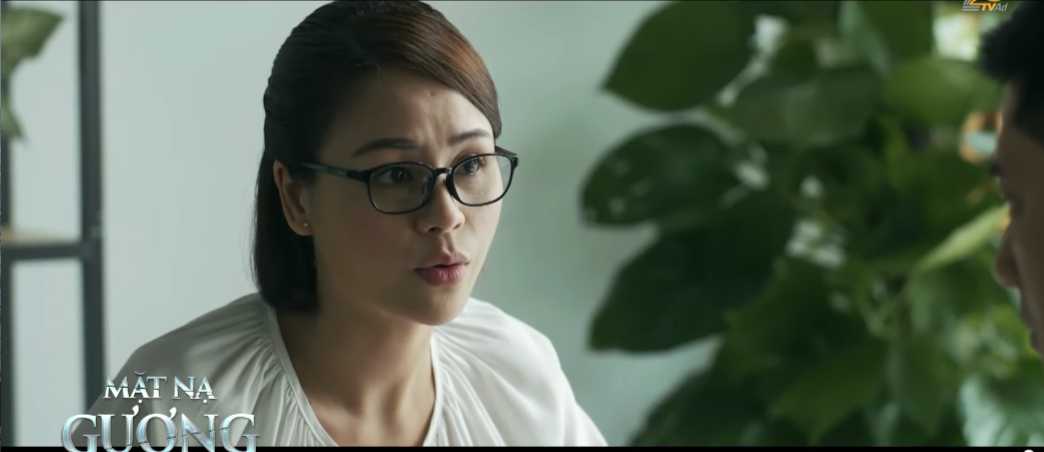 Lương Thu Trang trong vai Hoa.