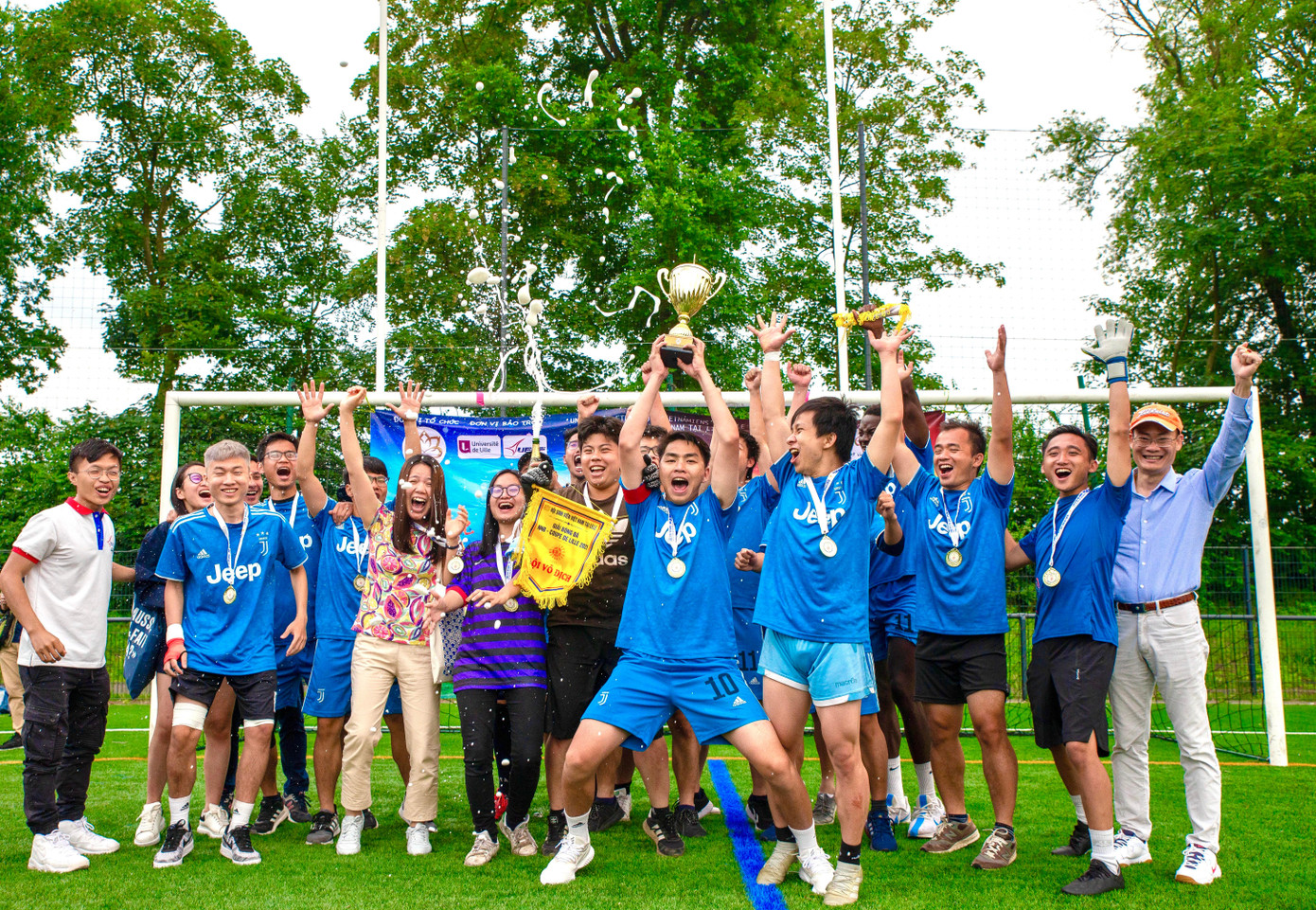 Đội AEVTL đến từ Toulouse (Pháp) đã xuất sắc lên ngôi vô địch Giải bóng đá mùa hè NNB - Coupe de Lille 2021 Đội AEVTL đến từ Toulouse (Pháp) đã xuất sắc lên ngôi vô địch Giải bóng đá mùa hè NNB - Coupe de Lille 2021