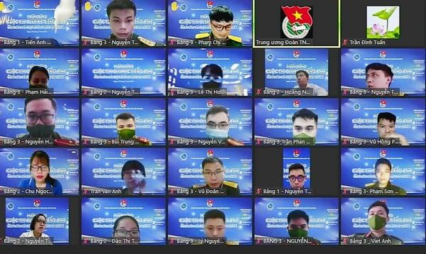 Các thí sinh tham gia thi tại lễ khai mạc Cuộc thi Olympic tiếng Anh dành cho cán bộ trẻ lần thứ III - năm 2021 Các thí sinh tham gia thi tại lễ khai mạc Cuộc thi Olympic tiếng Anh dành cho cán bộ trẻ lần thứ III - năm 2021