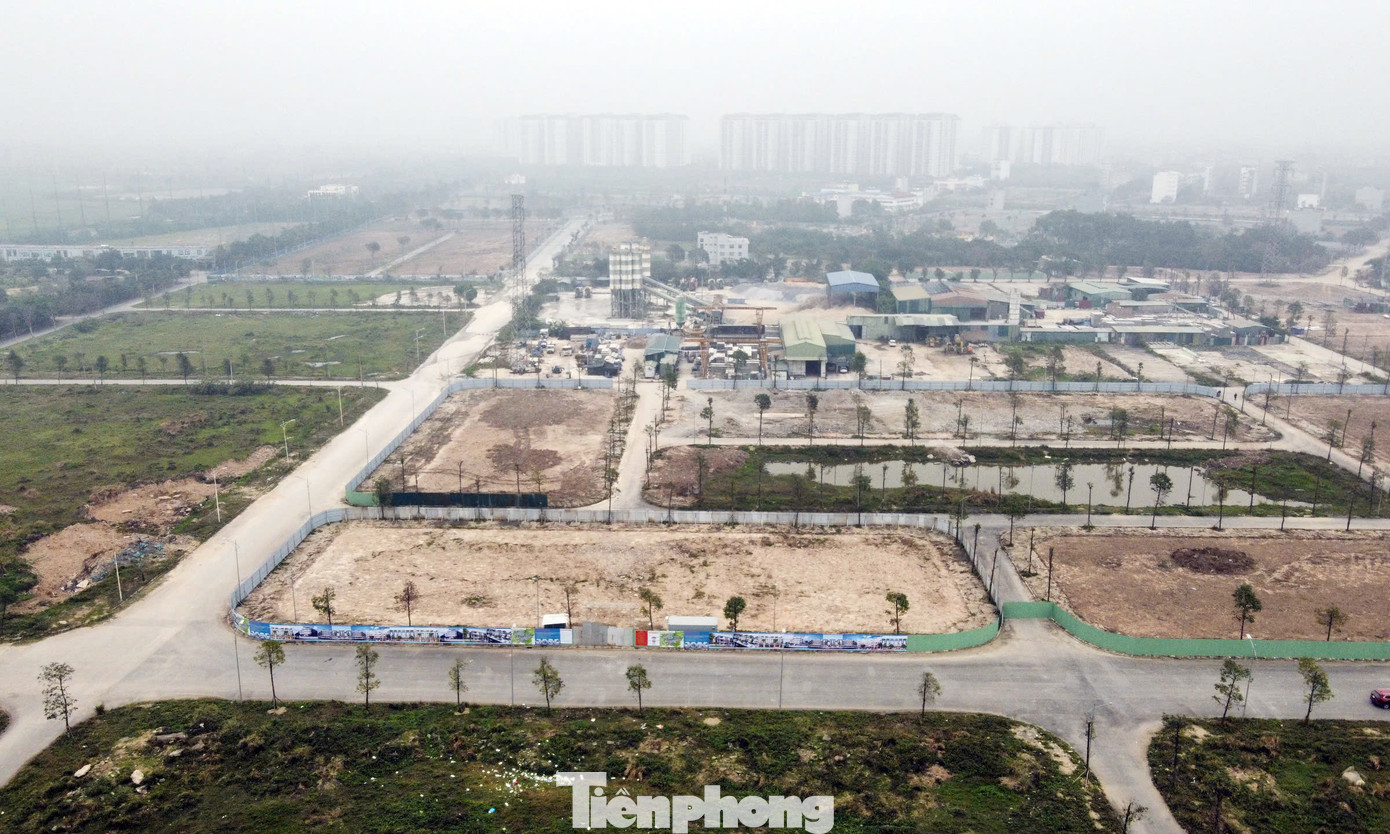 UBND xã Cự Khê chưa nhận được văn bản chấp thuận của cơ quan có thẩm quyền cho phép xây dựng tại một số khu đất thuộc dự án khu đô thị mới Thanh Hà. UBND xã Cự Khê chưa nhận được văn bản chấp thuận của cơ quan có thẩm quyền cho phép xây dựng tại một số khu đất thuộc dự án khu đô thị mới Thanh Hà.