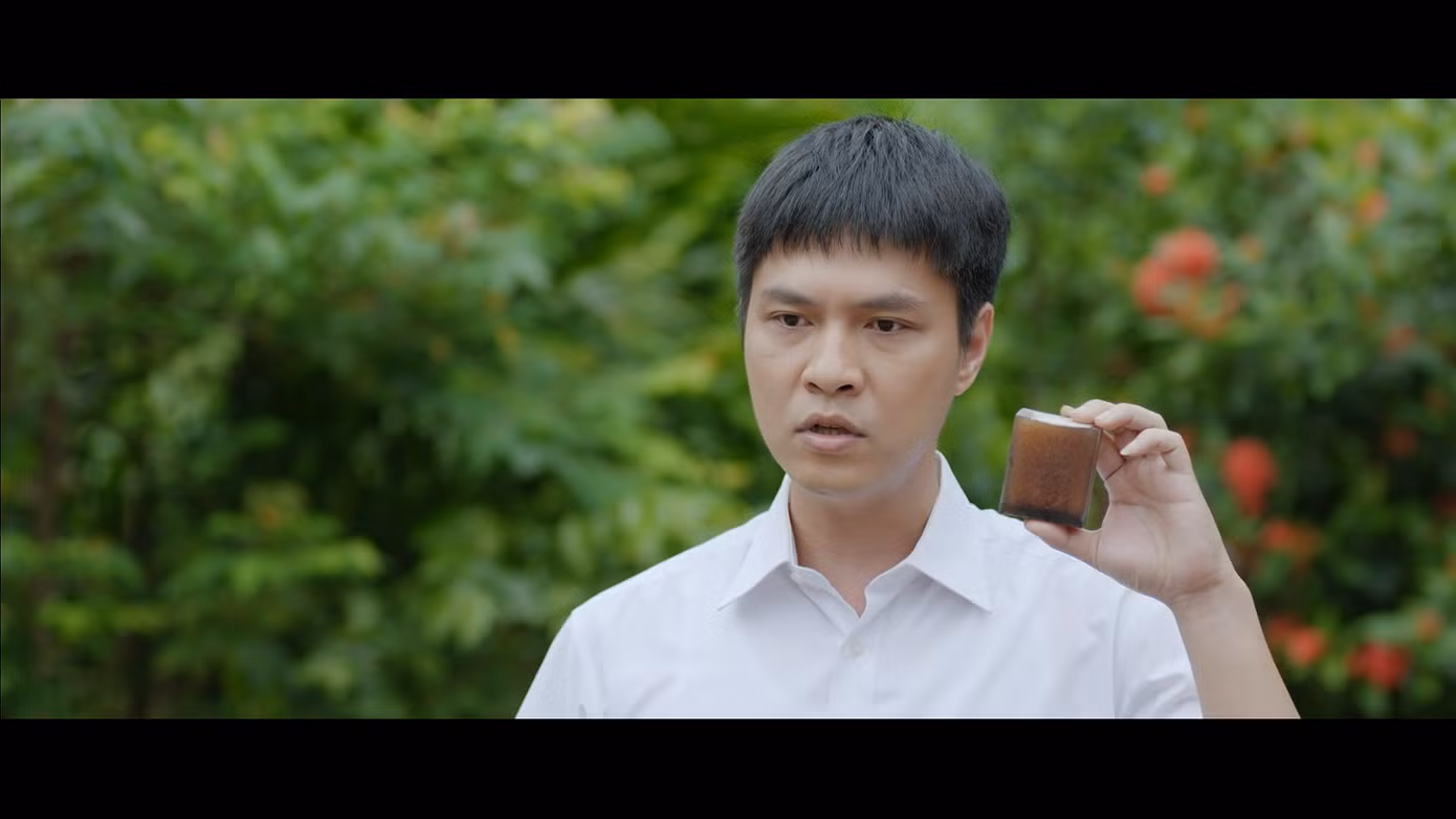 Tô Dũng đảm nhận vai Hưng một nhân vật có tính cách lầm lì, ít nói, dễ nổi nóng.