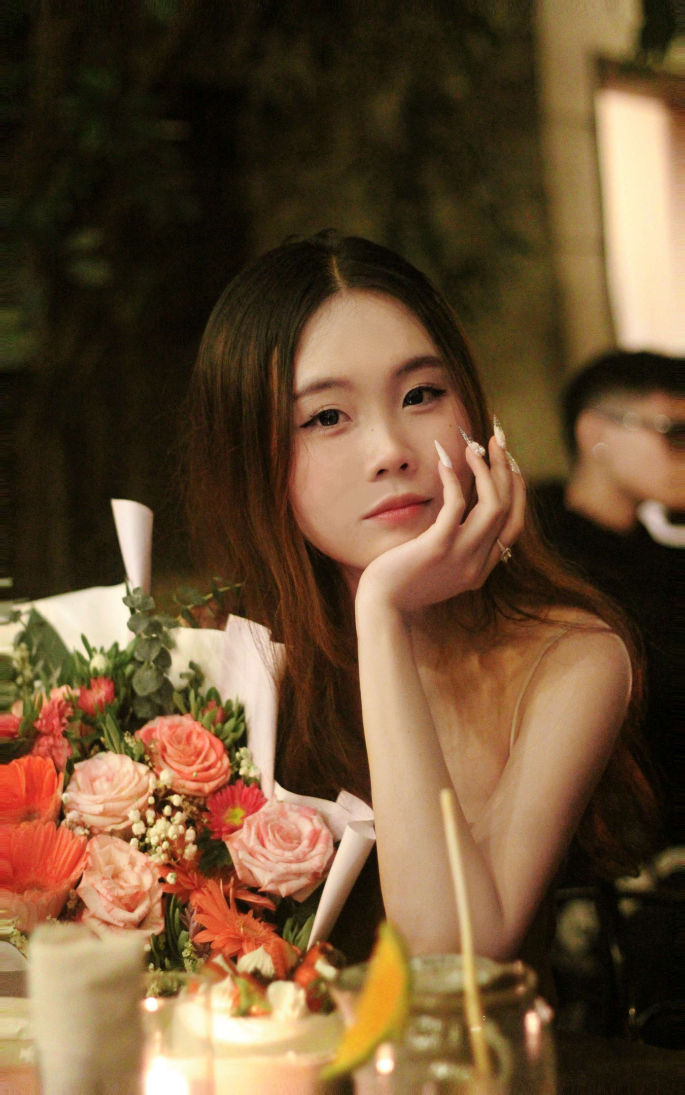 Hoàng Thùy Dương là sinh viên học chuyên ngành Kiểm toán của Học viện Tài chính. Hoàng Thùy Dương là sinh viên học chuyên ngành Kiểm toán của Học viện Tài chính.