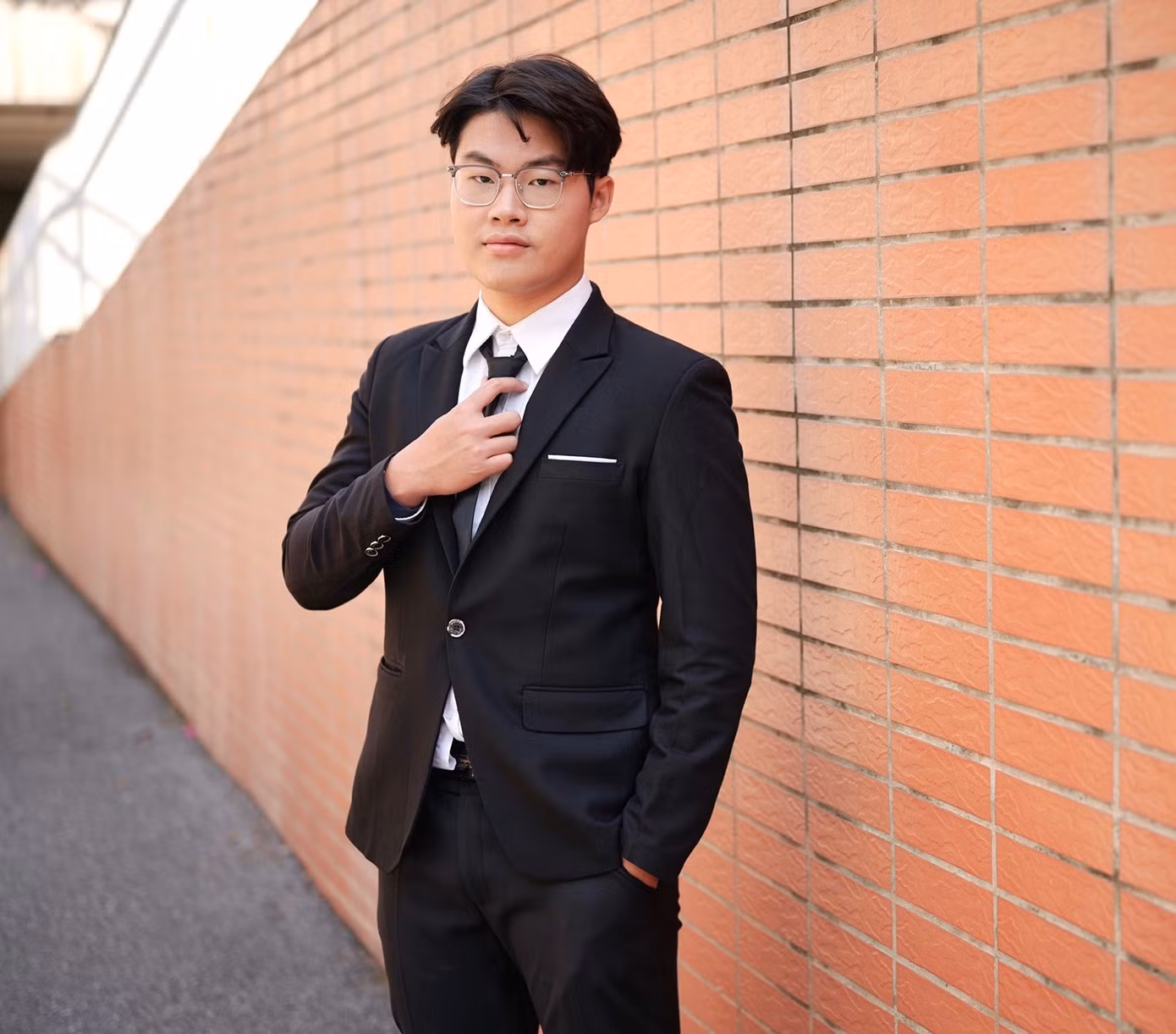 Nguyễn Đắc Lê Bách, học sinh lớp 12 Chuyên Tin, trường THPT Hà Nội - Amsterdam, vừa đạt kết quả ấn tượng khi giành được học bổng 100% từ ĐH Sydney, Australia.