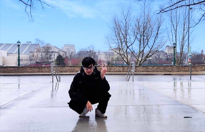 Khánh cho rằng, vượt qua những khó khăn, thử thách là cách để mỗi người tự rèn luyện, hướng đến phiên bản hoàn hảo nhất của chính mình. Ảnh: NVCC.