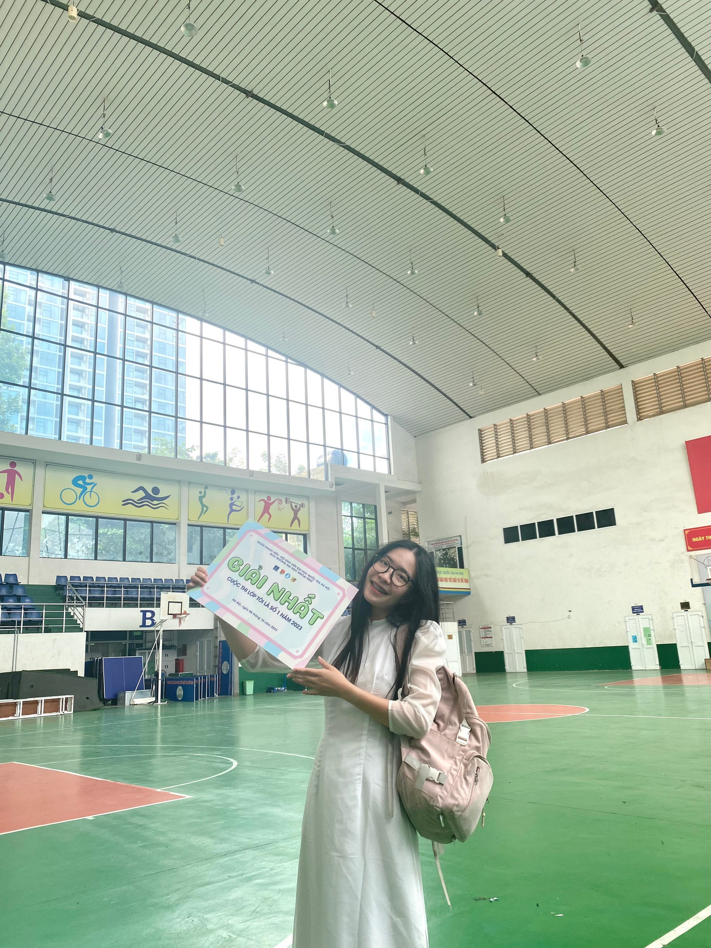 Bảo Ngọc tham gia và giành giải Nhất cuộc thi Lớp tôi là số 1 của Trường Đại học Ngoại ngữ - ĐHQGHN.