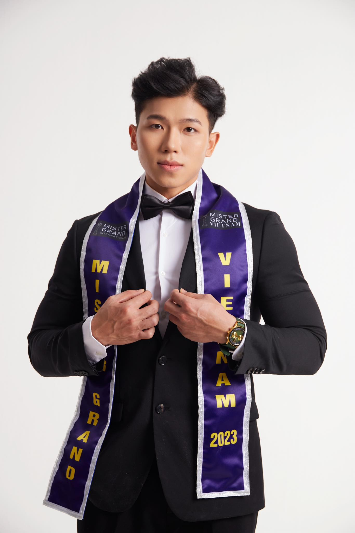 Nguyễn Hoàng Tùng sẽ đại diện Việt Nam thi Mister Grand International. Nguyễn Hoàng Tùng sẽ đại diện Việt Nam thi Mister Grand International.