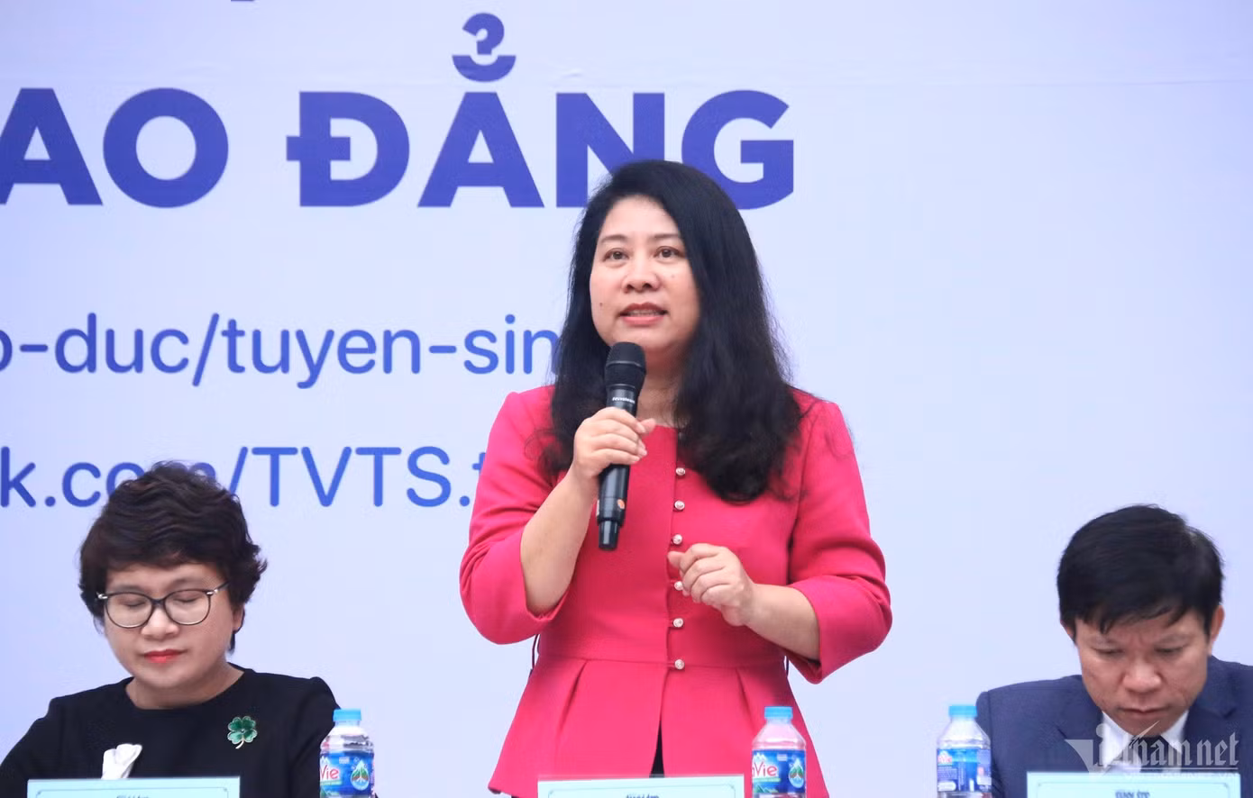 TS Nguyễn Thị Cúc Phương.