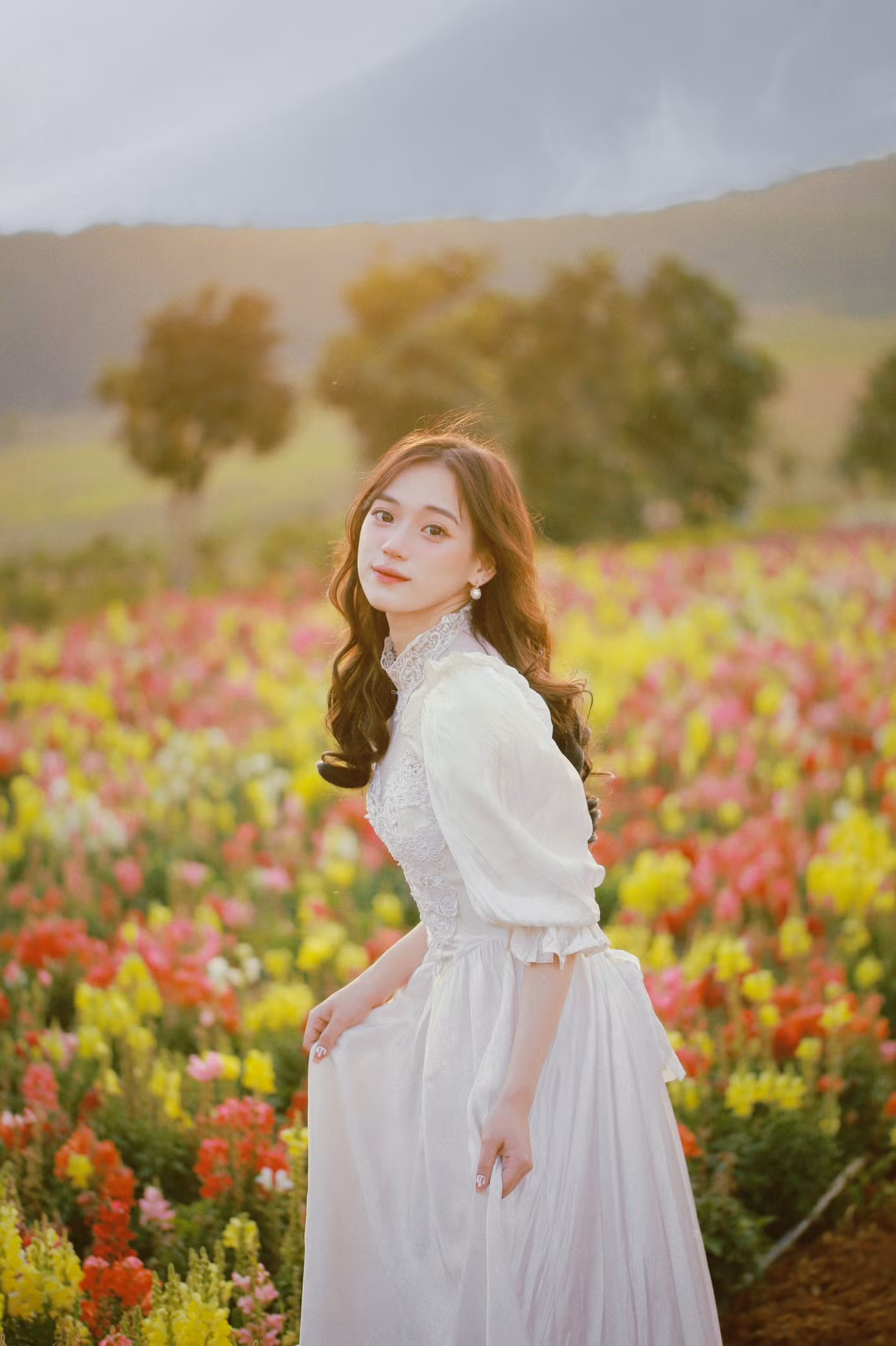 Với Thùy Trang mọi nỗ lực dù lớn, dù nhỏ miễn là bản thân không ngừng tìm tòi để tiến về phía trước đã là một thành công. Với Thùy Trang mọi nỗ lực dù lớn, dù nhỏ miễn là bản thân không ngừng tìm tòi để tiến về phía trước đã là một thành công.