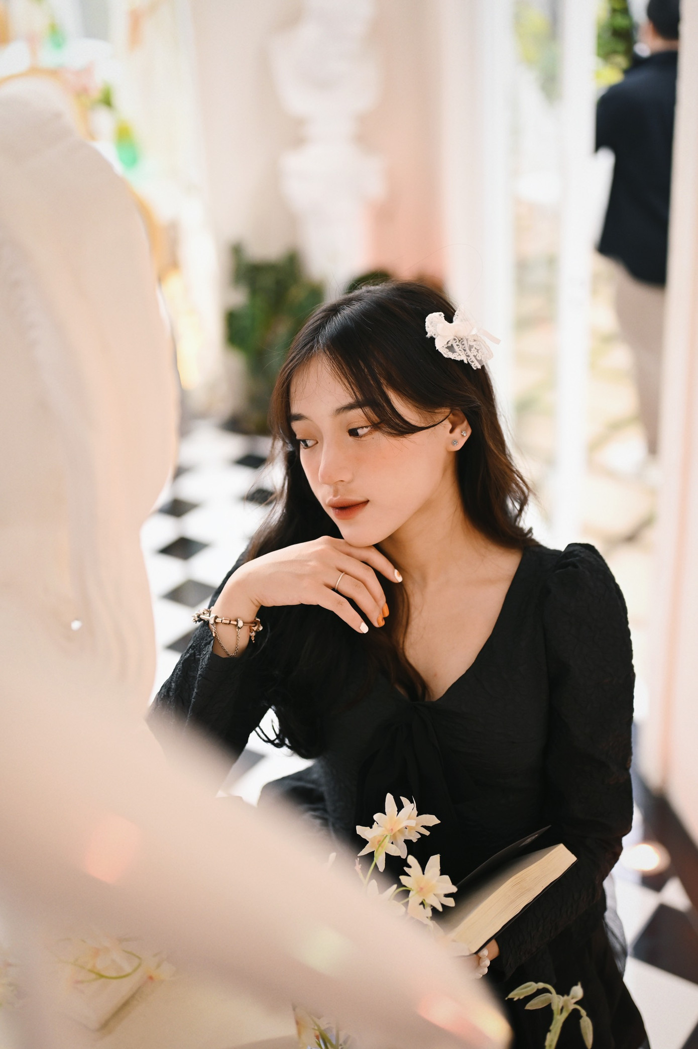 Có những khó khăn trên hành trình tìm kiếm bản thân nhưng cô gái không hề nản.