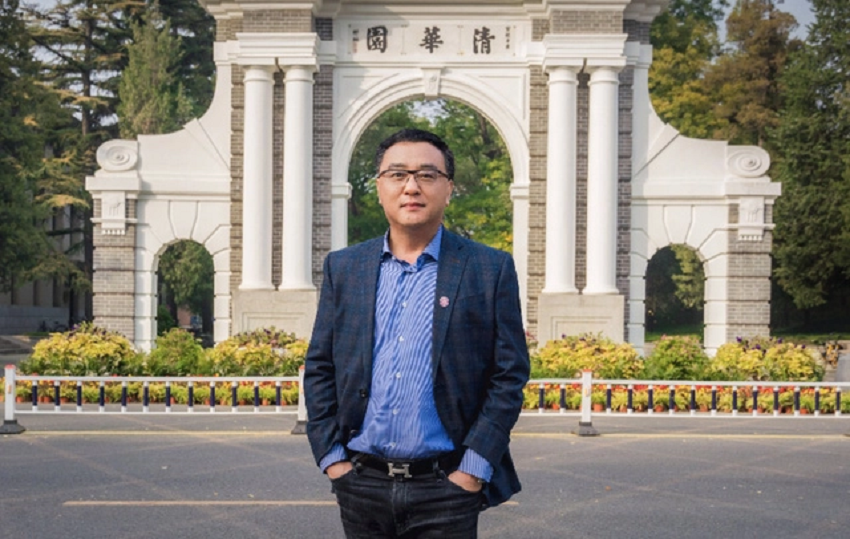 Thần đồng Trương Á Cần được mệnh danh là "đệ tử Bill Gates".