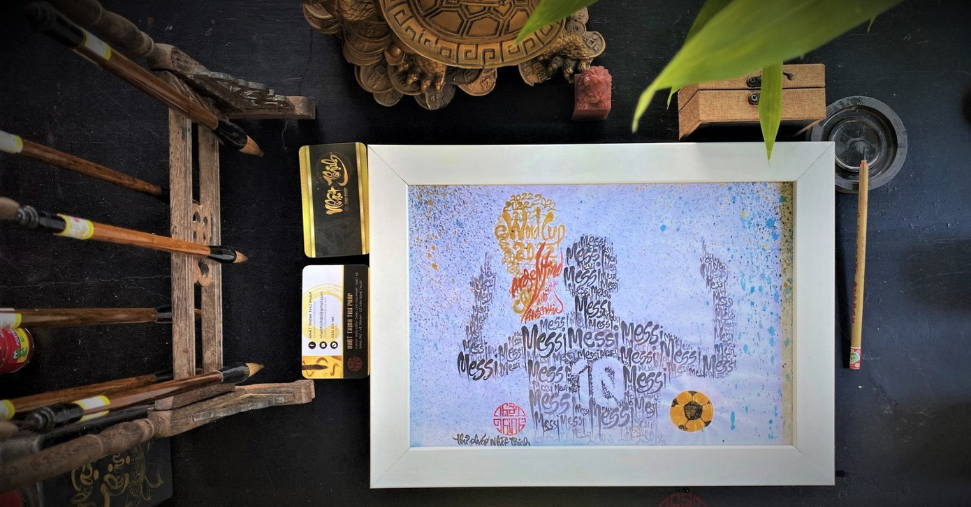 Bức tranh thư pháp Thịnh thực hiện sau trận chung kết World Cup 2022. Ảnh: NVCC