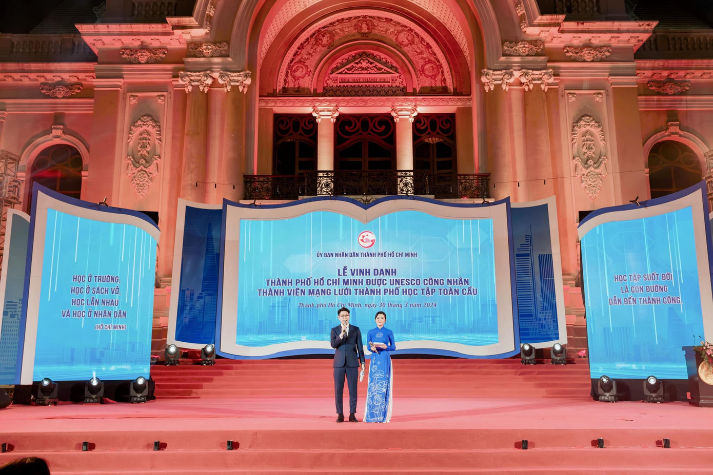 MC Trọng Hiền cùng Quản Hân đảm nhận vai trò dẫn dắt chương trình của Sở Văn hóa và Thể thao TP.HCM.