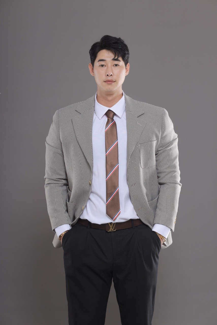 Thay vì buồn chán trượt dài trong đau khổ mình nên cố gắng học tập sẽ tạo lợi ích tiền đồ sau này tốt hơn cho bản thân.