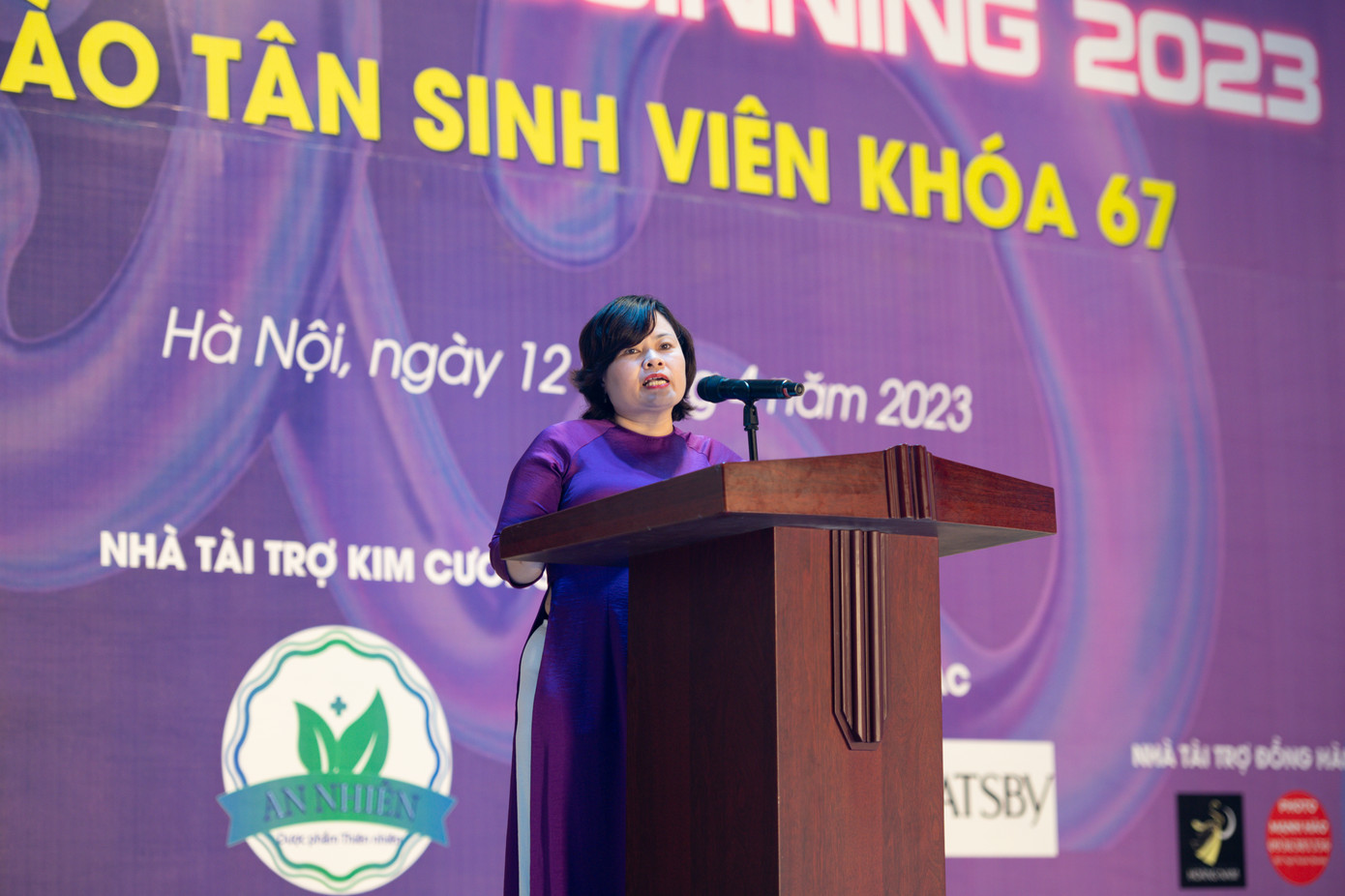 PGS.TS Nguyễn Thị Minh Hiền – Trưởng khoa Kinh tế và PTNT phát biểu tại chương trình. PGS.TS Nguyễn Thị Minh Hiền – Trưởng khoa Kinh tế và PTNT phát biểu tại chương trình.