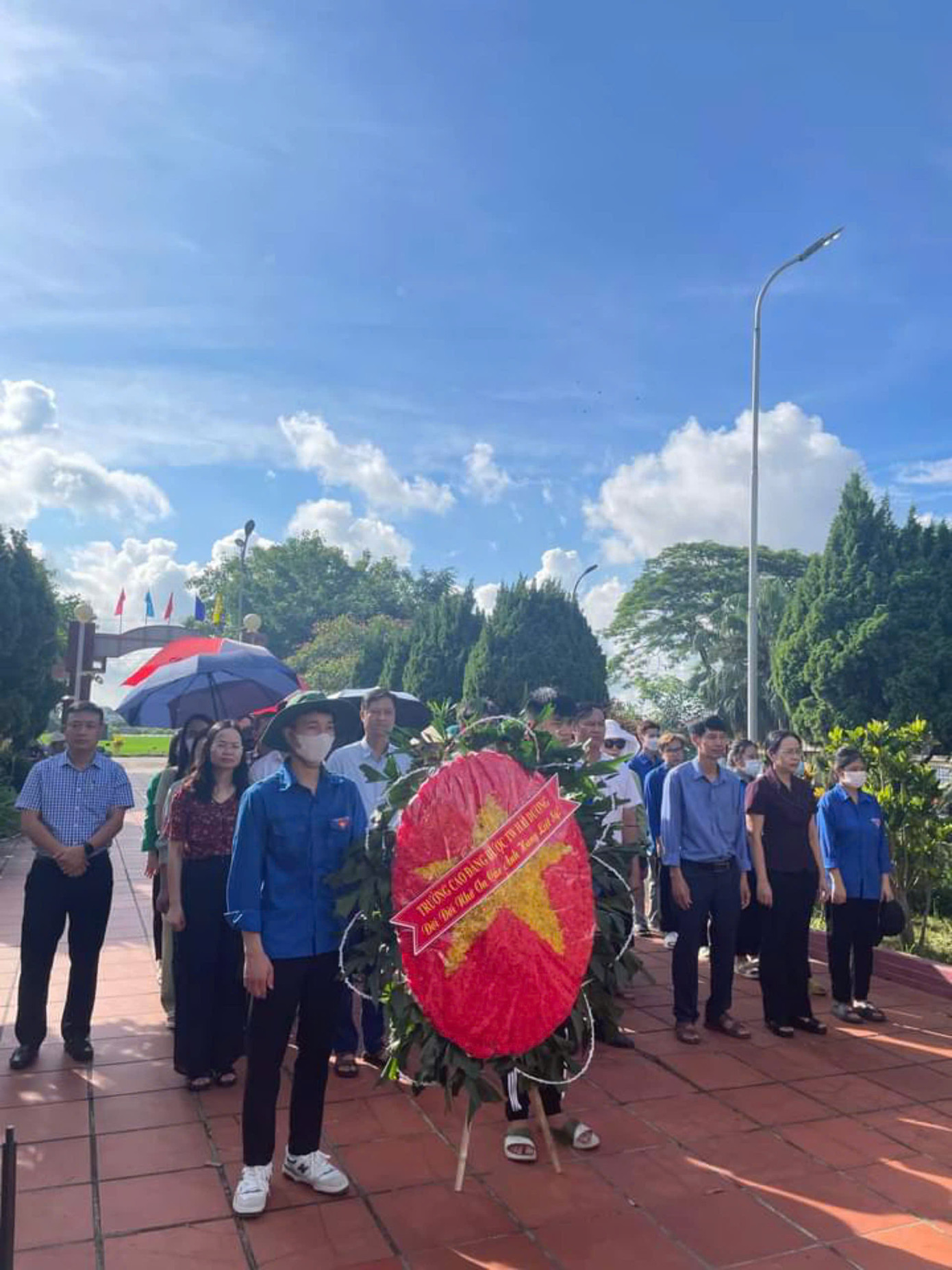 Trường Cao đẳng Dược TƯ Hải Dương tổ chức hoạt động Mùa hè xanh.