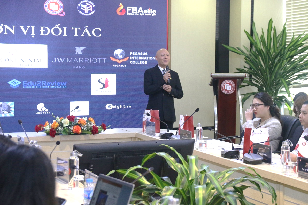 Ông Justin Tần (CHM International Institute) đại diện Nhà tài trợ phát biểu.