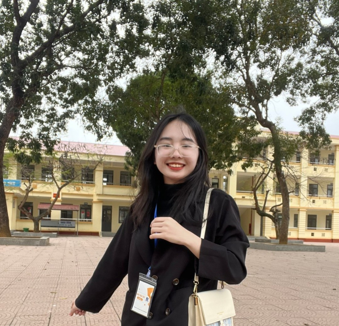 Minh Ngọc tin rằng môi trường ngoại ngữ ở đại học sẽ giúp cô khai phá tiềm năng sâu bên trong bản thân.