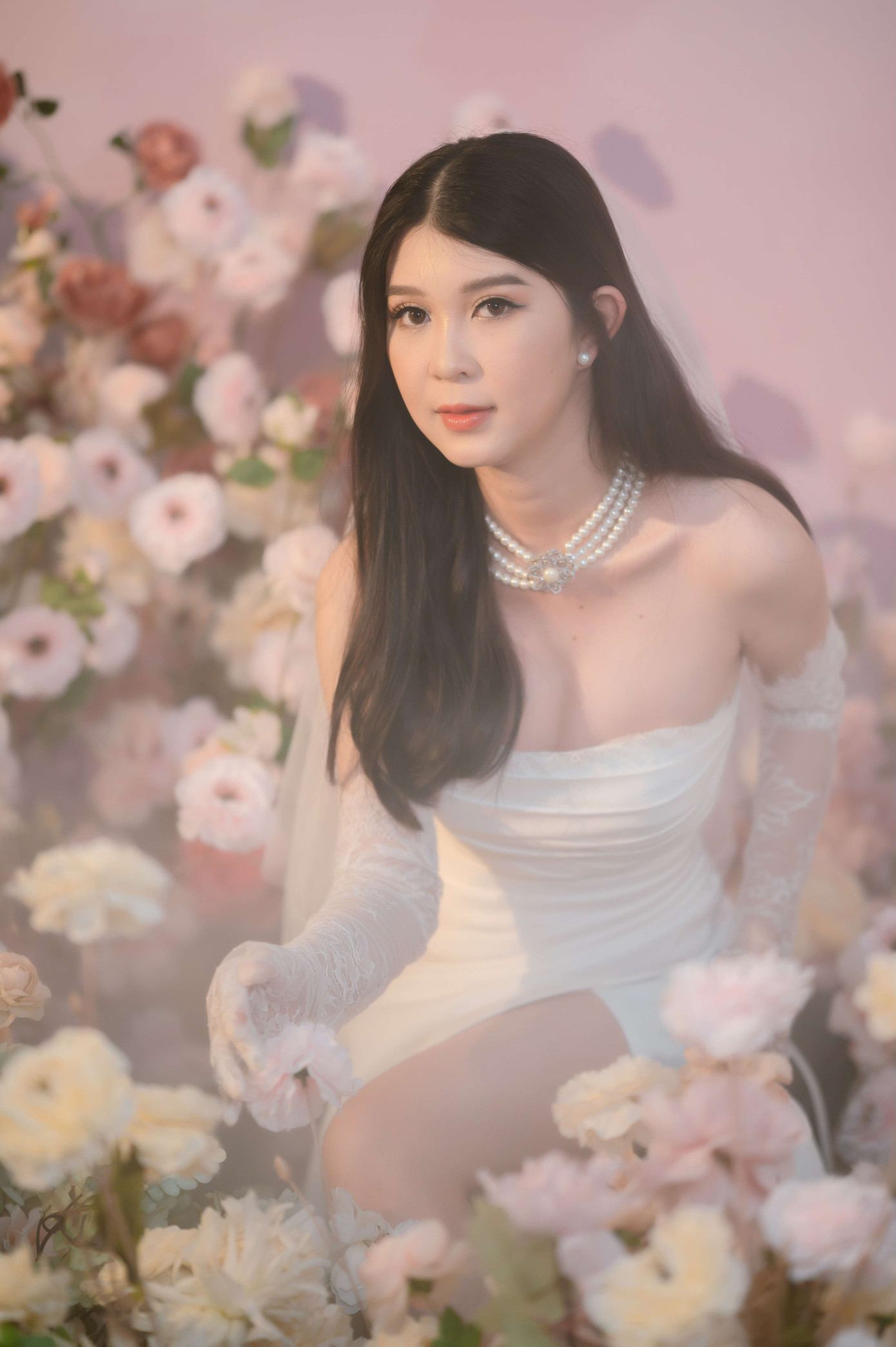 Huỳnh Diễm My sinh năm 2002 hiện đang là sinh viên năm 3 Đại học Nam Cần Thơ.