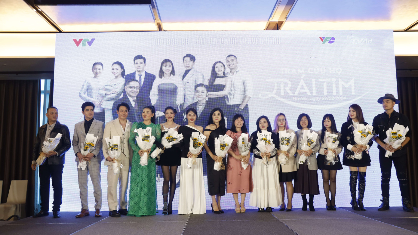 Đạo diễn, biên kịch, diễn viên trong phim Trạm cứu hộ trái tim.