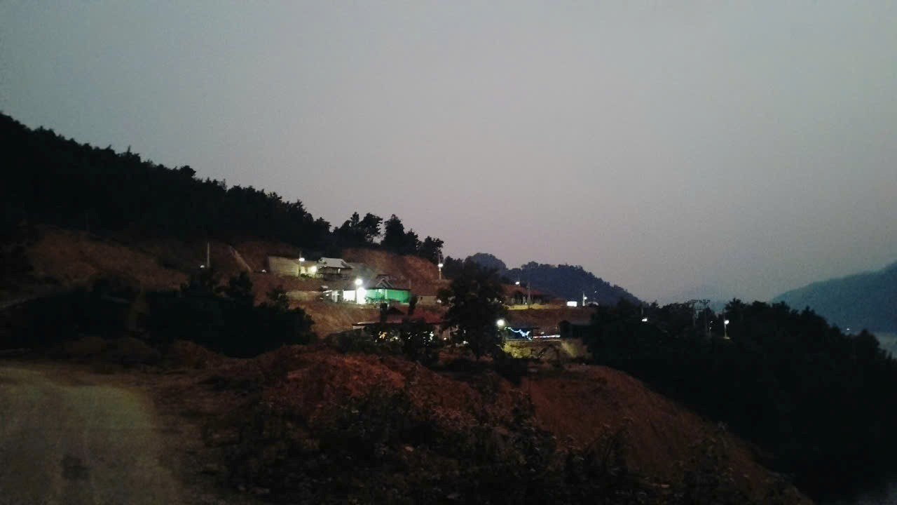 Công trình thanh niên thắp sáng điểm ổn định dân cư tại Bản Bèo. Công trình thanh niên thắp sáng điểm ổn định dân cư tại Bản Bèo.