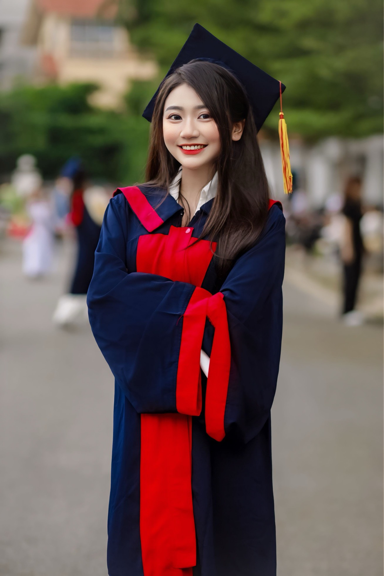 Nguyễn Thị Trà My là sinh viên học song bằng Chính trị học và Quản trị Nhân lực thuộc Học viện Hành chính Quốc gia Việt Nam (NAPA). Nguyễn Thị Trà My là sinh viên học song bằng Chính trị học và Quản trị Nhân lực thuộc Học viện Hành chính Quốc gia Việt Nam (NAPA).