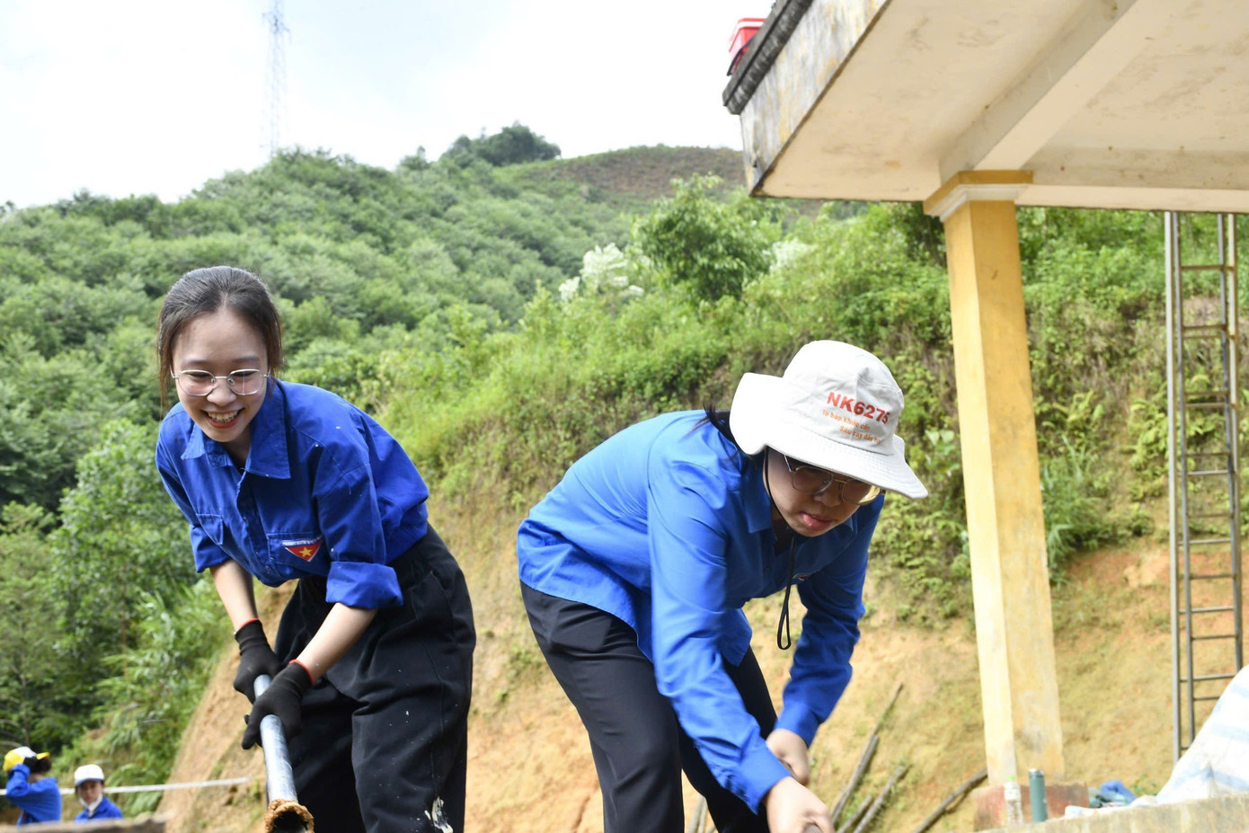 Ngọc Huyền với vai trò đội trưởng trong chiến dịch Mùa hè xanh tại xã Yên Phú - huyện Hàm Yên - tỉnh Tuyên Quang năm 2024.