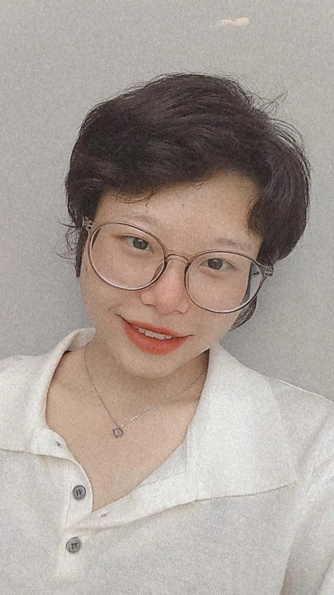 Đỗ Hương Giang là nữ sinh trường Đại học Xây dựng Hà Nội.