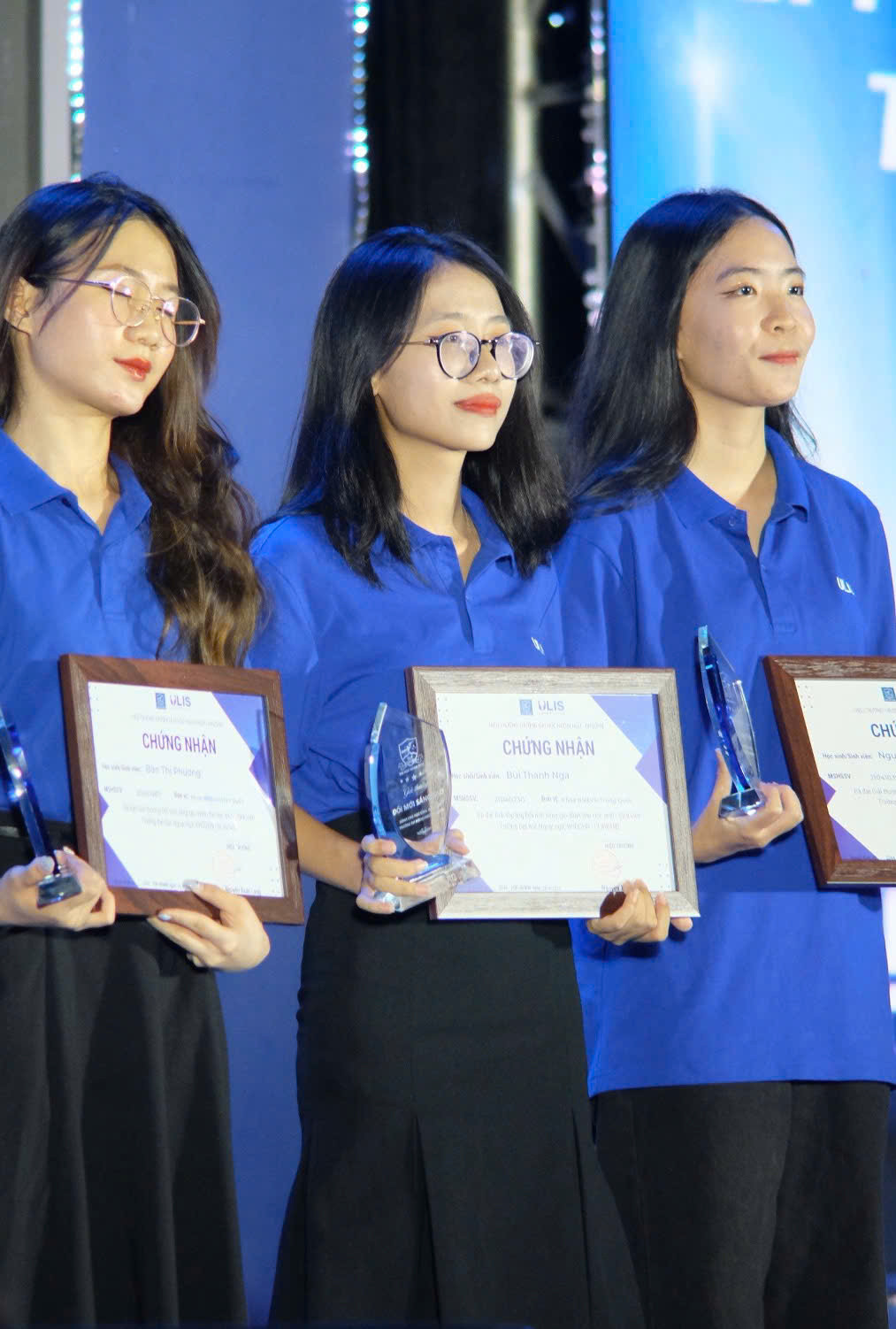 Thanh Nga đạt giải thưởng UI Award - Giải thưởng dành cho Học sinh, sinh viên có thành tích tiêu biểu trong Nghiên cứu khoa học, Đổi mới sáng tạo và Khởi nghiệp lần thứ 4. Thanh Nga đạt giải thưởng UI Award - Giải thưởng dành cho Học sinh, sinh viên có thành tích tiêu biểu trong Nghiên cứu khoa học, Đổi mới sáng tạo và Khởi nghiệp lần thứ 4.