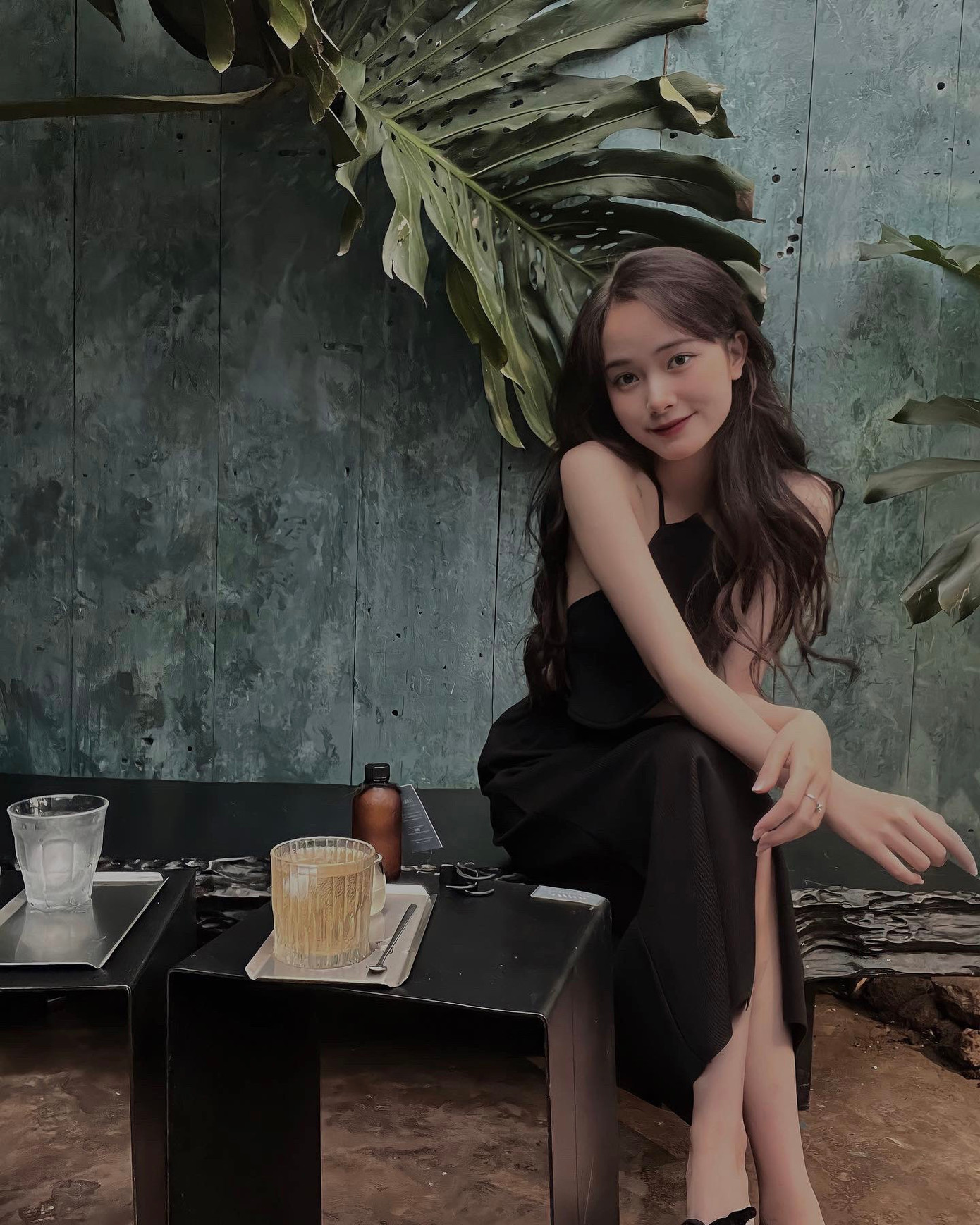 "Không bao giờ là quá sớm hoặc quá muộn để làm những điều mình yêu thích". "Không bao giờ là quá sớm hoặc quá muộn để làm những điều mình yêu thích".