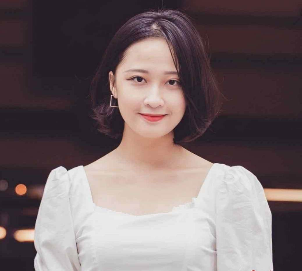 Cô giáo 9X xinh đẹp. Cô giáo 9X xinh đẹp.