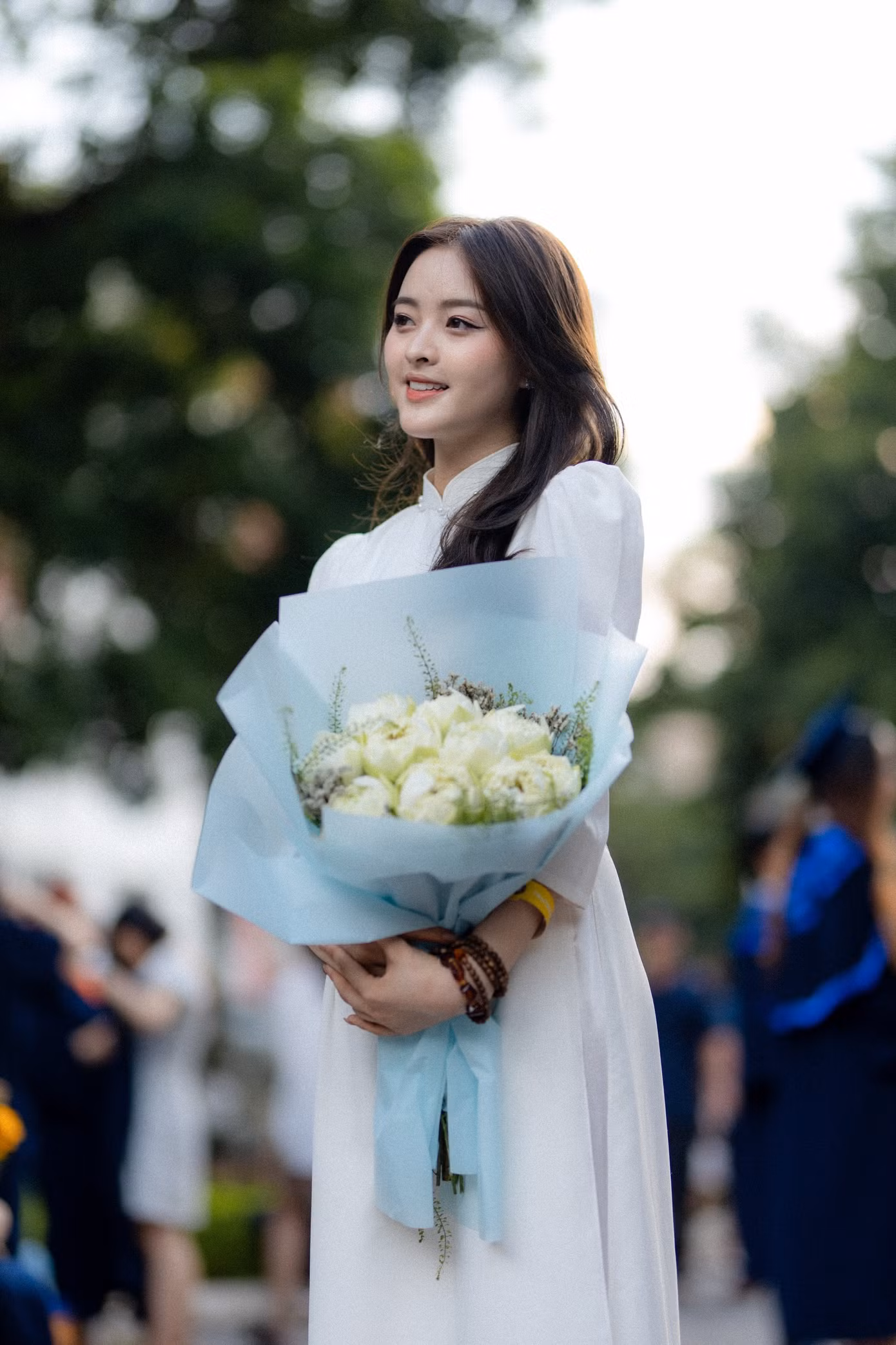 "Học tập có thể thay đổi cuộc đời của con người, hãy tiếp tục khám phá khi có cơ hội."