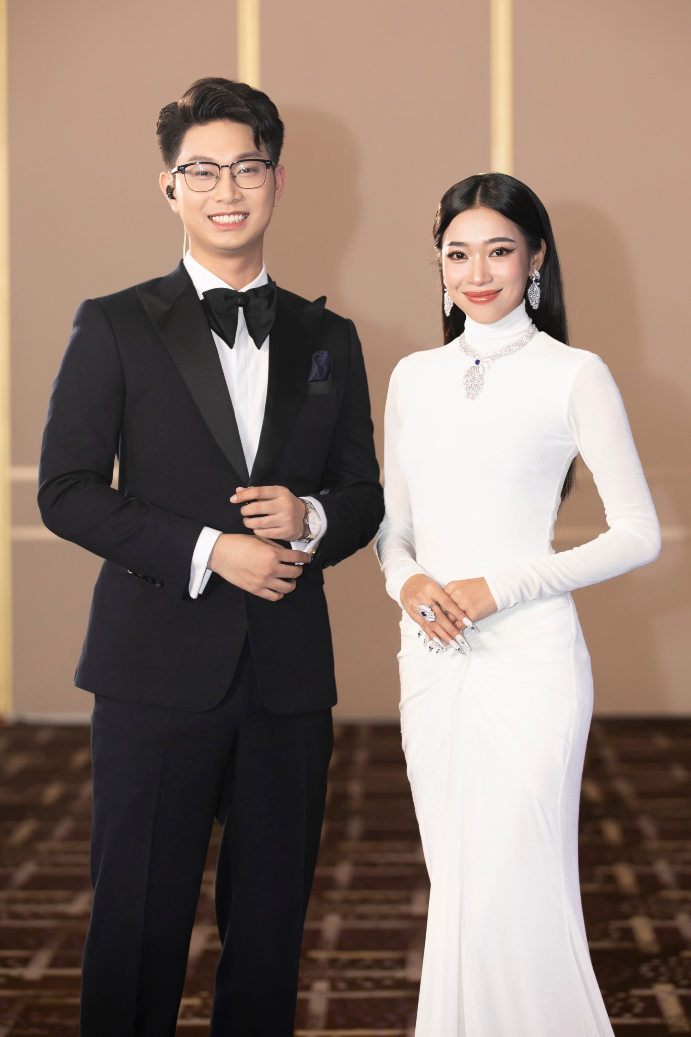 Trọng Hiền - Ngọc Thảo trở thành bộ đôi dẫn thảm đỏ cuộc thi Mr World Việt Nam 2024.