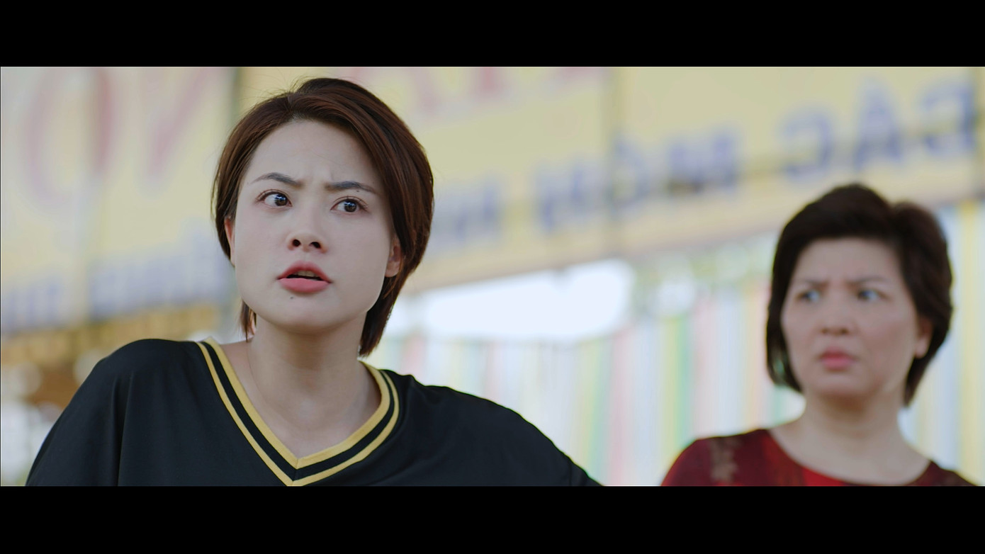 Huyền Thạch trong vai Nhung – con của người mẹ đơn thân.