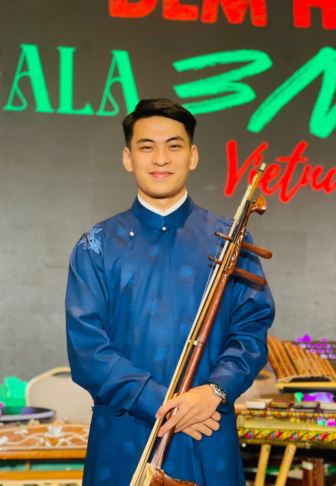 Thái độ lạc quan và lòng biết ơn đã giúp Hồng Phong vượt qua những khó khăn khi theo đuổi đam mê của mình. ( Ảnh: SSMO) Thái độ lạc quan và lòng biết ơn đã giúp Hồng Phong vượt qua những khó khăn khi theo đuổi đam mê của mình. ( Ảnh: SSMO)