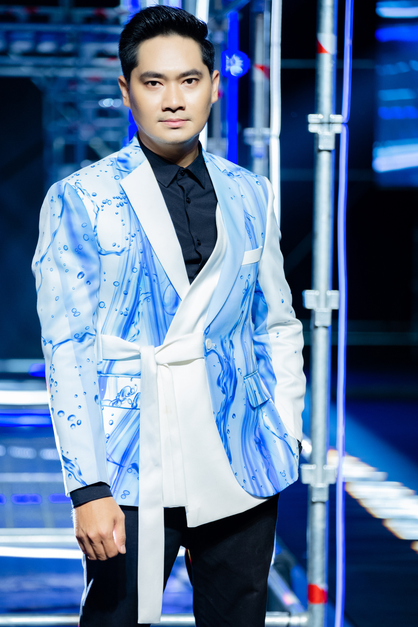 Ca sĩ, diễn viên Minh Luân.