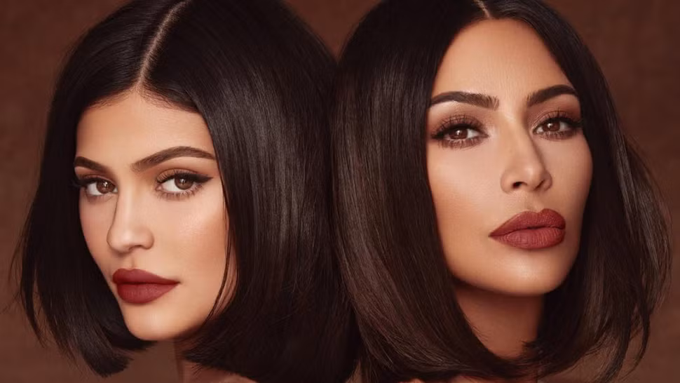 Dân mạng cười lăn với ảnh Kim Kardashian photoshop quá đà 6 ngón chân ảnh 5