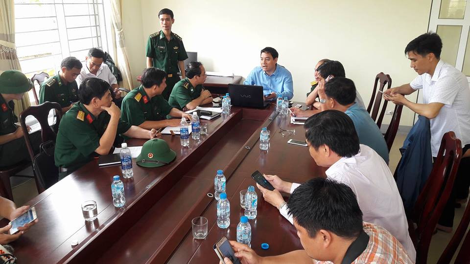 Cứu sống nhiều thuyền viên vụ chìm tàu ở Nghệ An ảnh 14