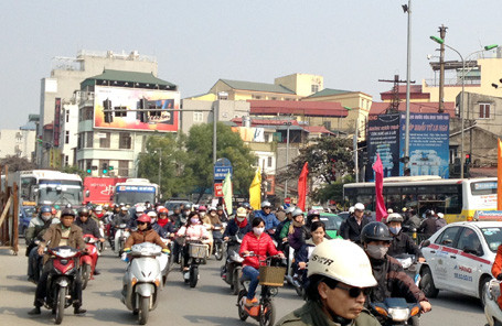 Thời điểm hiện tại, bất cứ vào giờ nào, nút giao Ô Chợ Dừa - Xã Đàn - Khâm Thiên đều có thể ùn tắc kéo dài