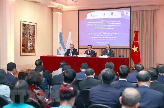 Quang cảnh cuộc phát biểu. (Ảnh: Doãn Tấn/TTXVN) Quang cảnh cuộc phát biểu. (Ảnh: Doãn Tấn/TTXVN)