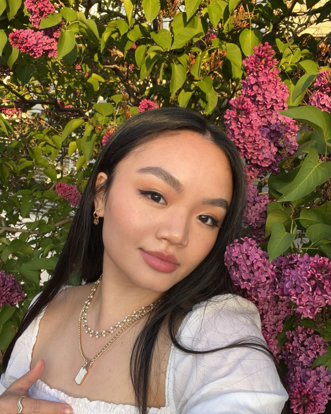 Hoàng Kim cho biết cô đang rèn luyện thêm kỹ năng khác để tự tin trước ống kính, cũng như khả năng ứng xử, đi đứng, thần thái để tham dự Hoa hậu Hoàn vũ Canada 2023 vào tháng 8 tới đây.