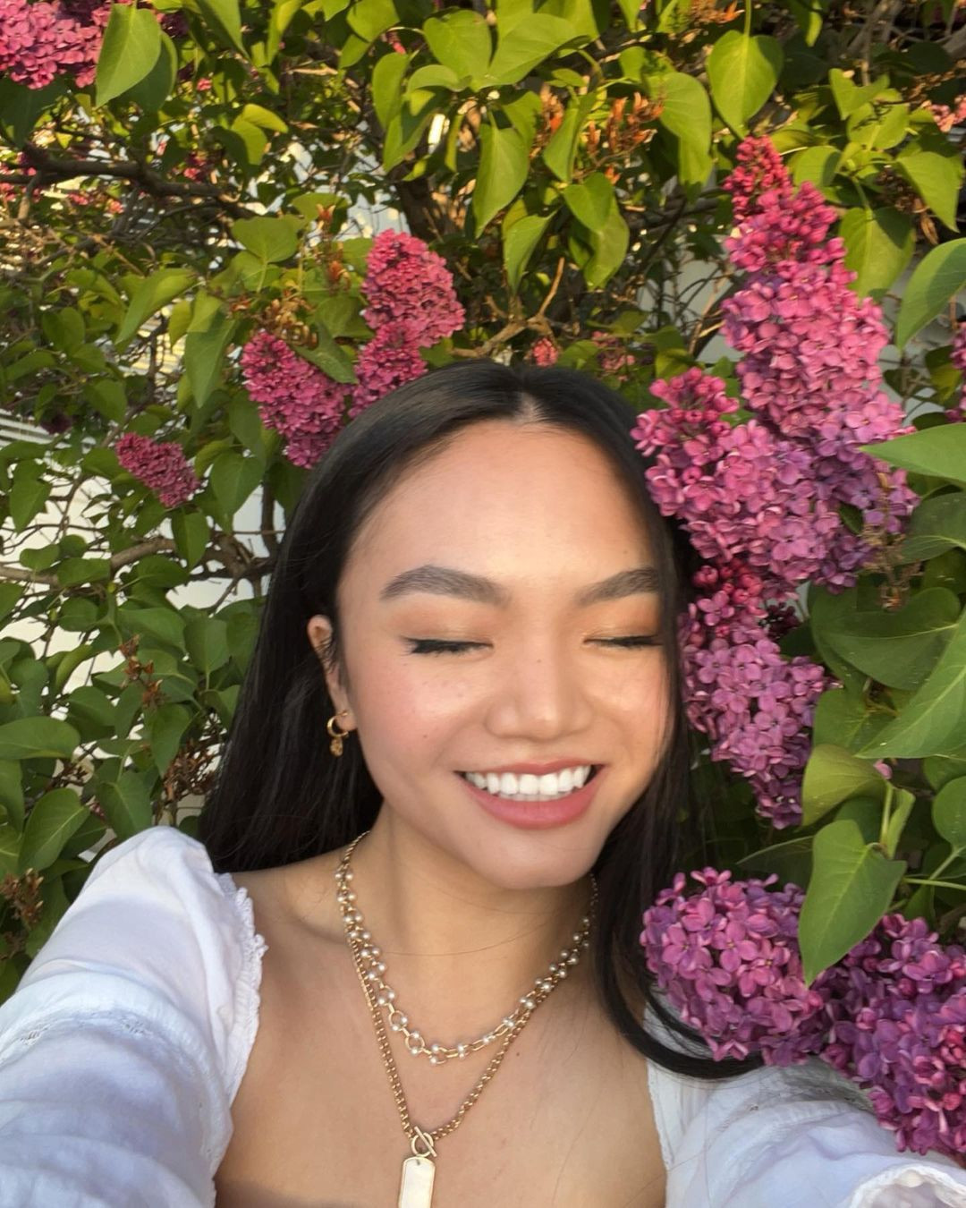 Hoàng Kim cho biết cô đang rèn luyện thêm kỹ năng khác để tự tin trước ống kính, cũng như khả năng ứng xử, đi đứng, thần thái để tham dự Hoa hậu Hoàn vũ Canada 2023 vào tháng 8 tới đây.