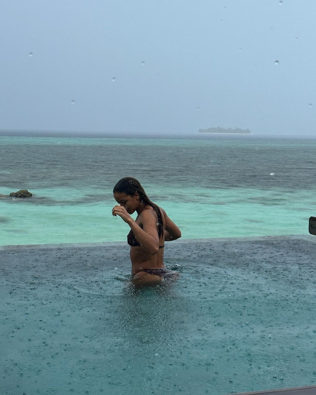 Flora Coquerel sinh năm 1994, bố là người Pháp và mẹ đến từ Benin (Tây Phi), học chuyên ngành thương mại quốc tế. Sau khi đăng quang Hoa hậu Pháp 2015, Flora Coquerel tiếp tục giành được ngôi Á hậu 3 của cuộc thi Hoa hậu Hoàn vũ 2015. Cô đã tới Việt Nam trong năm 2016 để tham gia một số hoạt động liên quan tới thi hoa hậu và trình diễn thời trang.