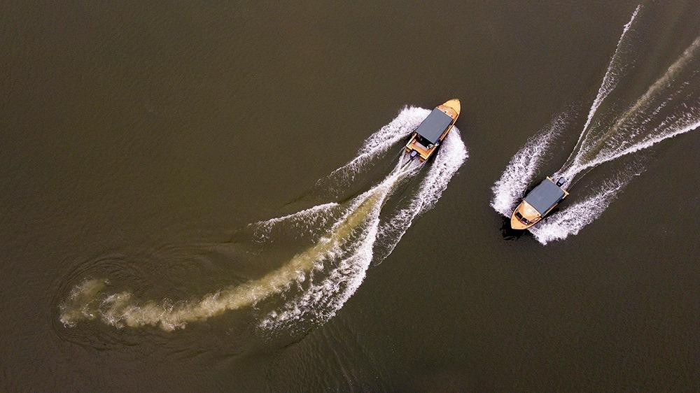 Sân cách trung tâm Thủ đô Hà Nội 36km, được thiết kế bởi các kiến trúc sư nổi tiếng thế giới và nhiều năm liền được vinh danh là sân golf đẹp nhất Việt Nam.