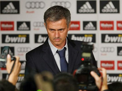 Mourinho luôn phải nhận sự soi mói của mọi người . Ảnh: Getty Mourinho luôn phải nhận sự soi mói của mọi người